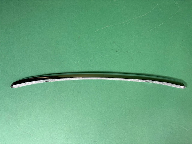 Untere Hauben Stirnzierleiste Kühlergrill EMW 340