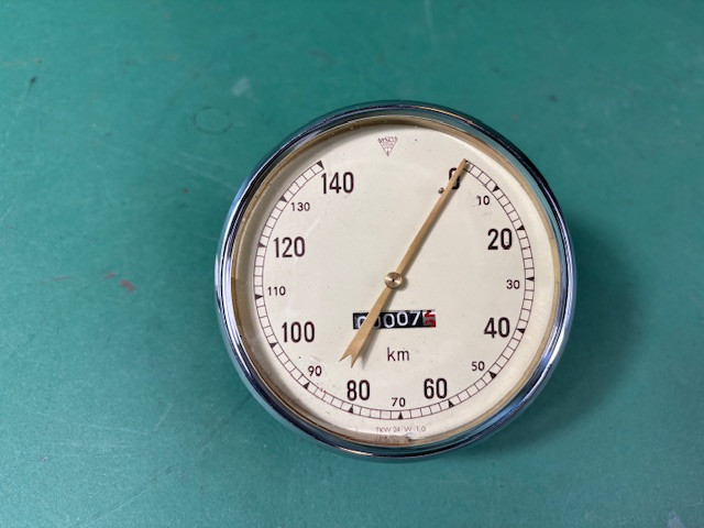 Tachometer