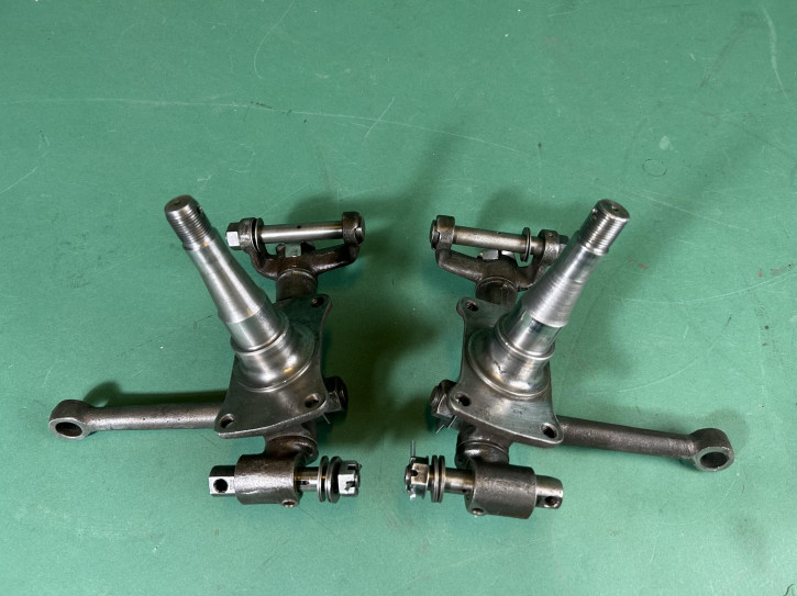 Satz Achsschenkel BMW 321 326 327 340